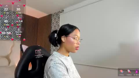 Snapshot of penelope_tay chatting on 12-05-25, 03:26 penelope online show from 12-05-25, 03:26