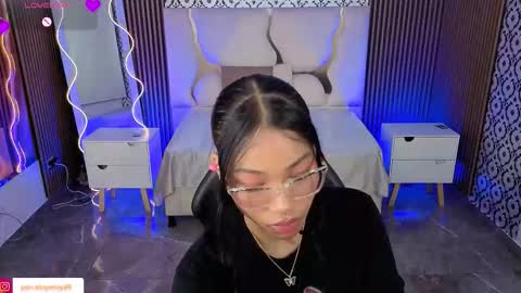 Snapshot of penelope_tay chatting on 02-20-26, 03:25 penelope online show from 02-20-26, 03:25