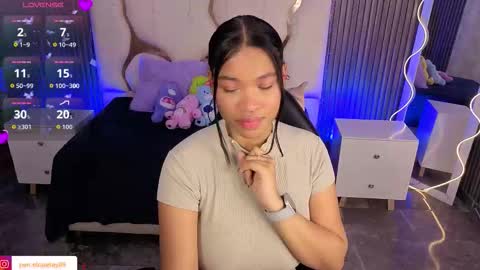 Snapshot of penelope_tay chatting on 02-21-26, 03:40 penelope online show from 02-21-26, 03:40