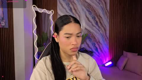 penelope online show from 04-27-26, 03:37