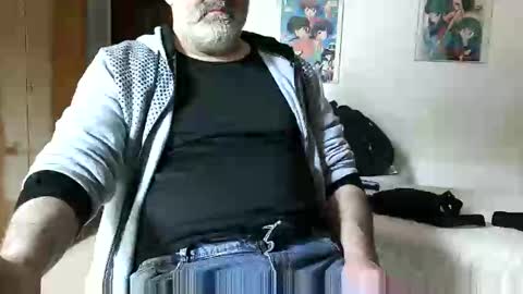 Snapshot of peppemarfy chatting on 10-22-25, 11:32 Peppe online show from 10-22-25, 11:32