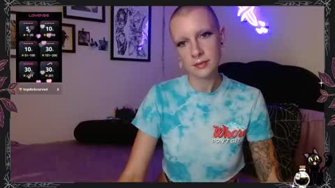Pepper Dagger online show from 09-17-25, 03:41