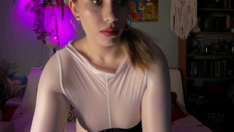 Snapshot of pepperage chatting on 01-30-25, 06:35 Olivia online show from 01-30-25, 06:35