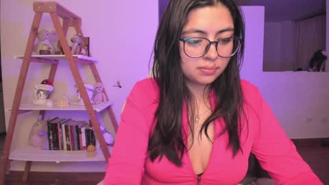Sarah Ana Banana online show from 01-21-25, 03:37