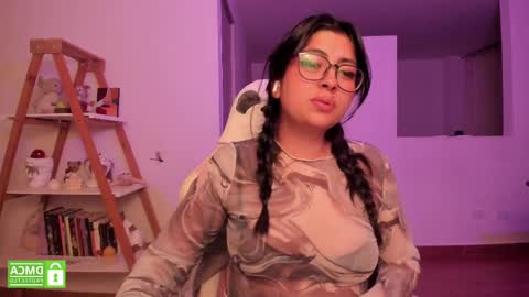 Sarah Ana Banana online show from 02-21-25, 06:40