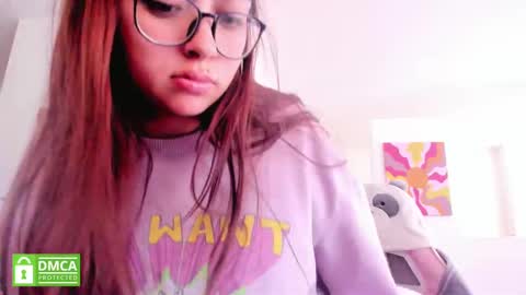 Sarah Ana Banana online show from 09-25-25, 06:11