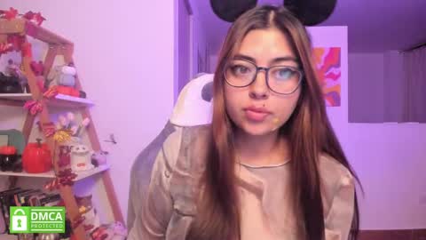 Sarah Ana Banana online show from 09-30-25, 02:38