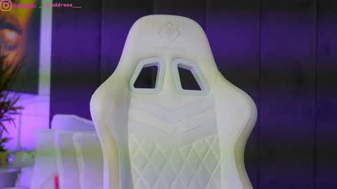 Snapshot of perfectt33n chatting on 11-26-25, 04:19 Dee online show from 11-26-25, 04:19