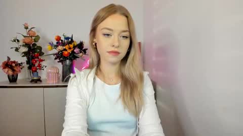 Cindy online show from 11-06-25, 06:36