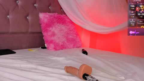Snapshot of perla_slim chatting on 12-03-24, 06:59 Perla Jones online show from 12-03-24, 06:59