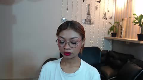 Perla online show from 02-24-25, 12:59