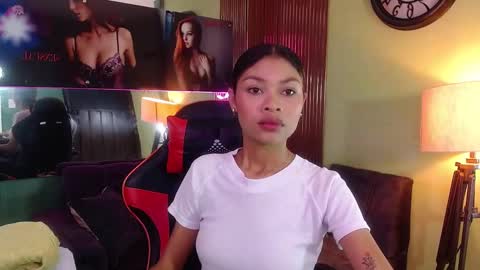 Perla online show from 09-15-25, 08:31