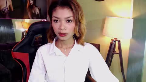 Perla online show from 09-22-25, 06:32
