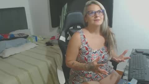 Snapshot of perlagoloza05 chatting on 12-18-24, 03:58 goloza online show from 12-18-24, 03:58