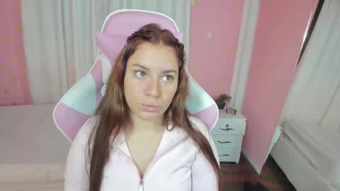 Marie online show from 11-09-25, 09:18