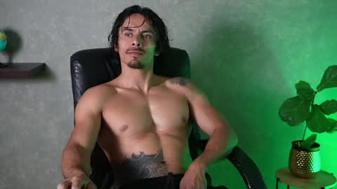 Snapshot of perseoo_88 chatting on 07-30-26, 07:24 andres online show from 07-30-26, 07:24