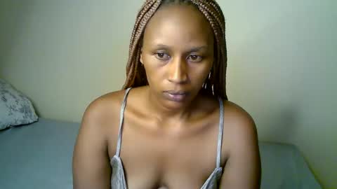 peru_queen online show from 05-11-26, 06:05