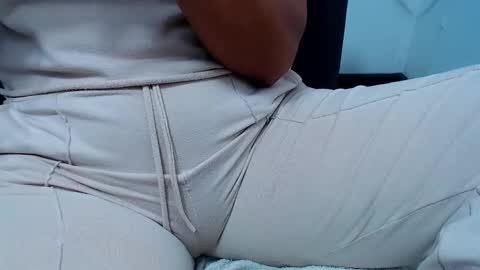 Snapshot of pervert_suseth chatting on 12-10-24, 11:08 Suseth online show from 12-10-24, 11:08