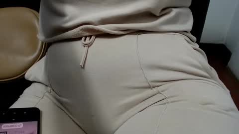 Snapshot of pervert_suseth chatting on 01-09-25, 04:28 Suseth online show from 01-09-25, 04:28