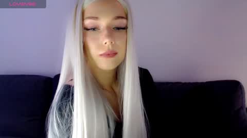 Snapshot of pervyblonde chatting on 01-03-25, 08:10 Isabella online show from 01-03-25, 08:10