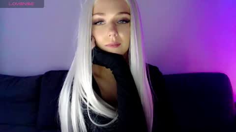 Snapshot of pervyblonde chatting on 02-28-25, 02:09 Isabella online show from 02-28-25, 02:09