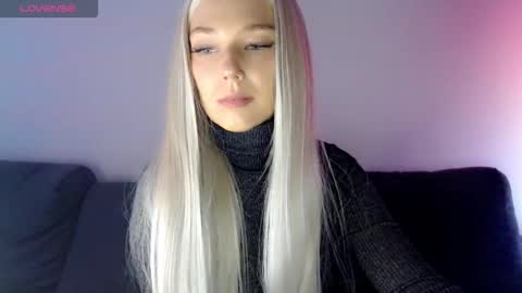 Snapshot of pervyblonde chatting on 12-03-25, 09:29 Isabella online show from 12-03-25, 09:29
