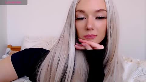 Snapshot of pervyblonde chatting on 03-16-26, 09:24 Isabella online show from 03-16-26, 09:24