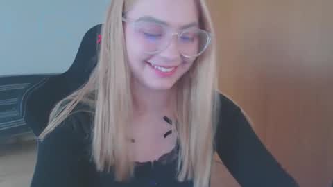 petalkiss online show from 09-21-25, 01:57