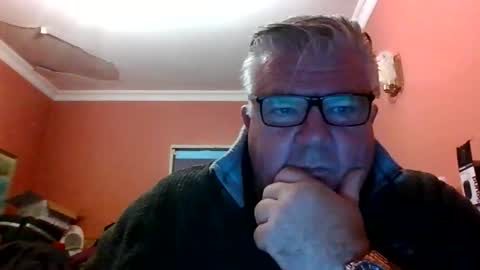 Snapshot of pete112991 chatting on 10-22-25, 12:05 pete112991 online show from 10-22-25, 12:05
