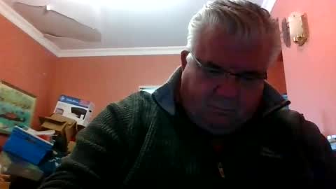 Snapshot of pete112991 chatting on 05-31-26, 02:13 pete112991 online show from 05-31-26, 02:13