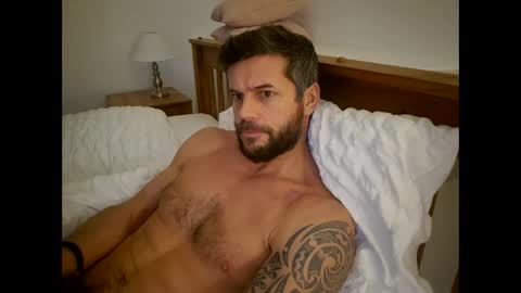 Snapshot of pete_le_meat chatting on 01-10-26, 10:25 pete_le_meat online show from 01-10-26, 10:25