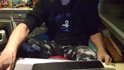 Snapshot of peter_on_kik chatting on 12-18-25, 05:13 make me cum in pvt dutch german daddy c2c bigcock online show from 12-18-25, 05:13