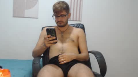 Snapshot of peter_x_annaud chatting on 12-19-25, 02:46 FELIPE online show from 12-19-25, 02:46