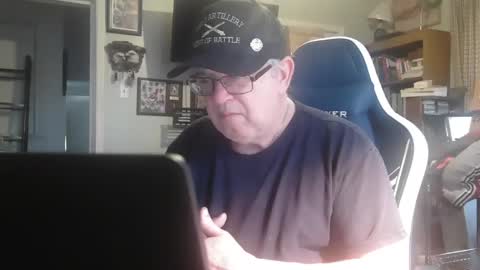 Snapshot of peterinohio57 chatting on 12-29-24, 07:22 peterinohio57 online show from 12-29-24, 07:22