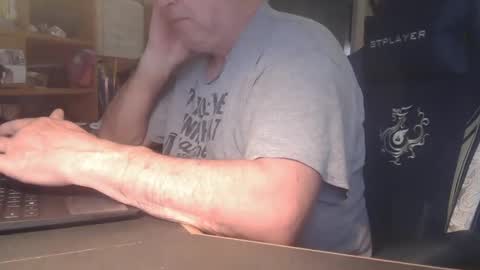 Snapshot of peterinohio57 chatting on 01-11-25, 01:53 peterinohio57 online show from 01-11-25, 01:53