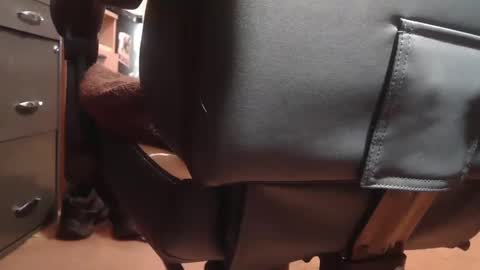 Snapshot of peterinohio57 chatting on 11-04-25, 12:26 peterinohio57 online show from 11-04-25, 12:26