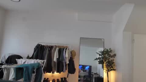 Peter Parker online show from 03-09-26, 09:52