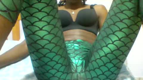 Snapshot of petite_ariana chatting on 03-11-26, 10:38 ariana online show from 03-11-26, 10:38