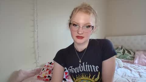 Little cupcake online show from 05-05-26, 07:44