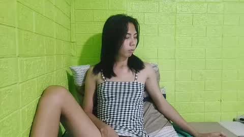 Snapshot of petite_dicklover chatting on 02-18-25, 08:59 Yuriee online show from 02-18-25, 08:59