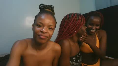 Luxe online show from 07-28-26, 04:39