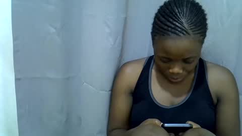 Snapshot of petite_melan chatting on 09-09-25, 12:37 petite_melan online show from 09-09-25, 12:37
