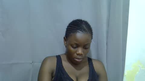 Snapshot of petite_melan chatting on 09-13-25, 10:15 petite_melan online show from 09-13-25, 10:15