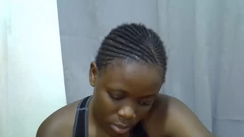 Snapshot of petite_melan chatting on 09-14-25, 05:45 petite_melan online show from 09-14-25, 05:45