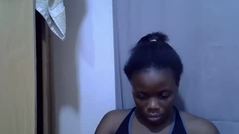 Snapshot of petite_melan chatting on 09-21-25, 03:35 petite_melan online show from 09-21-25, 03:35