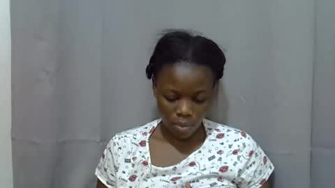 Snapshot of petite_melan chatting on 09-23-25, 07:55 petite_melan online show from 09-23-25, 07:55