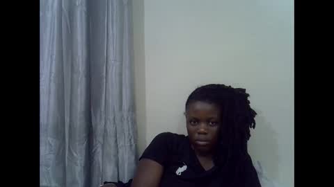 petite_melan online show from 11-20-25, 07:46