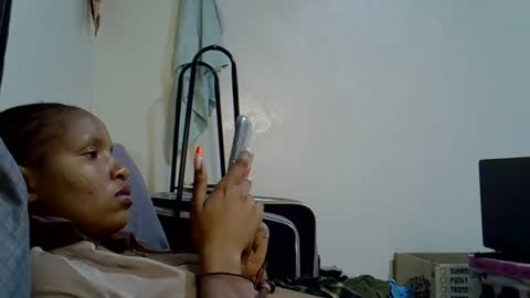 Snapshot of petite_melinda chatting on 06-21-26, 04:26 petite_melinda online show from 06-21-26, 04:26