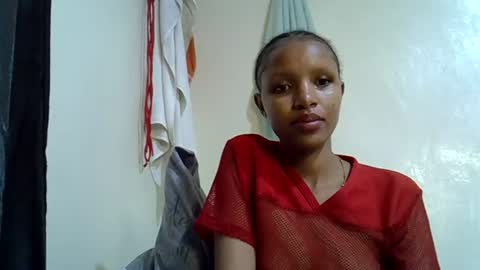 Snapshot of petite_melinda chatting on 06-25-26, 01:16 petite_melinda online show from 06-25-26, 01:16
