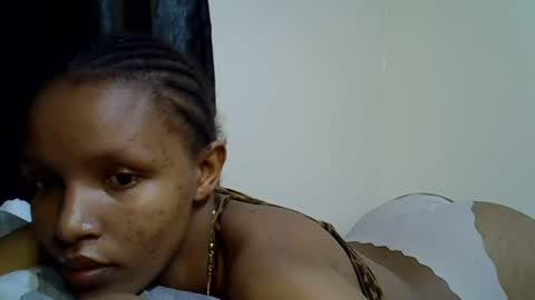 Snapshot of petite_melinda chatting on 07-03-26, 12:39 petite_melinda online show from 07-03-26, 12:39